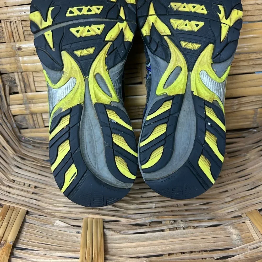 ASICS‎ - Picture 5 of 7